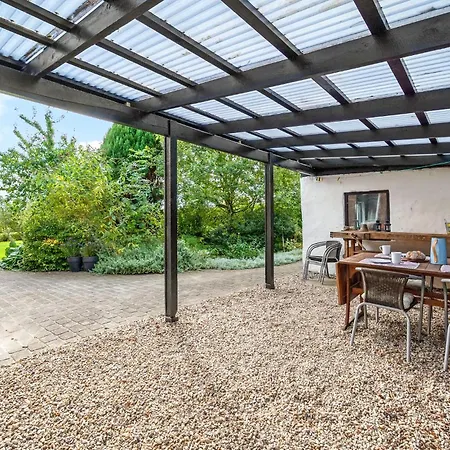 2 Bedroom Gorgeous In