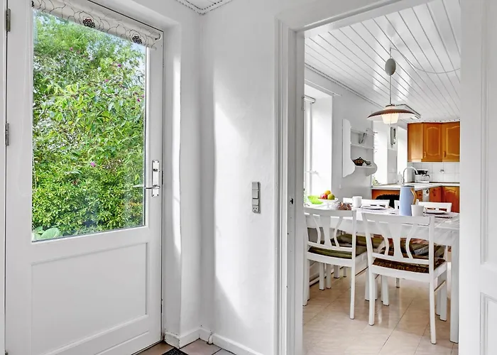 2 Bedroom Gorgeous In Dom wakacyjny