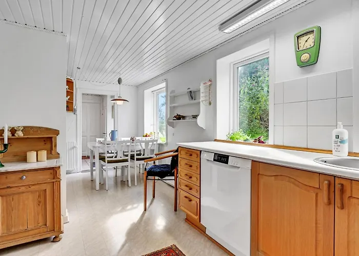 2 Bedroom Gorgeous In Dom wakacyjny *