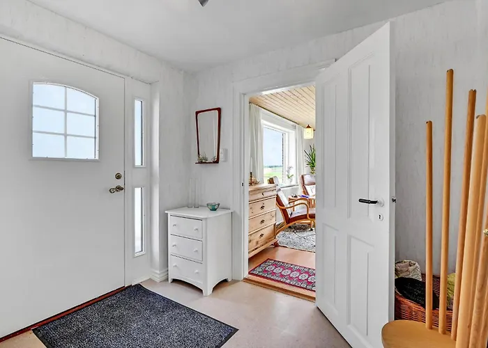 2 Bedroom Gorgeous In *