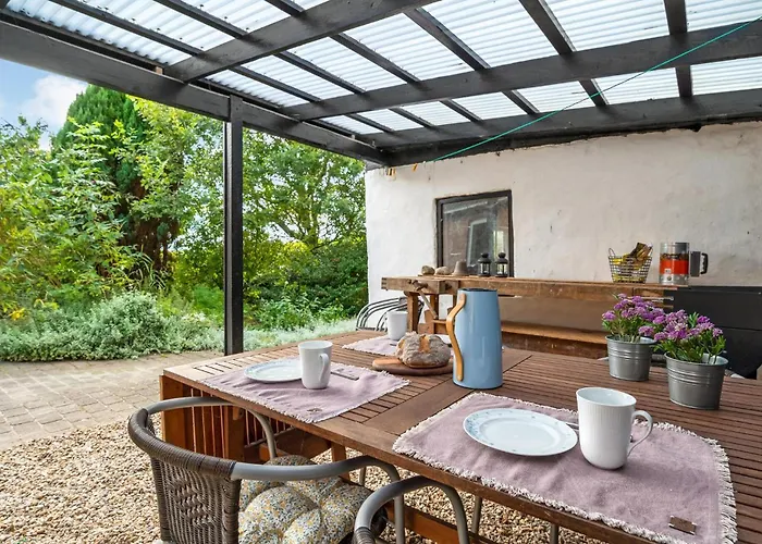 2 Bedroom Gorgeous In Dom wakacyjny *